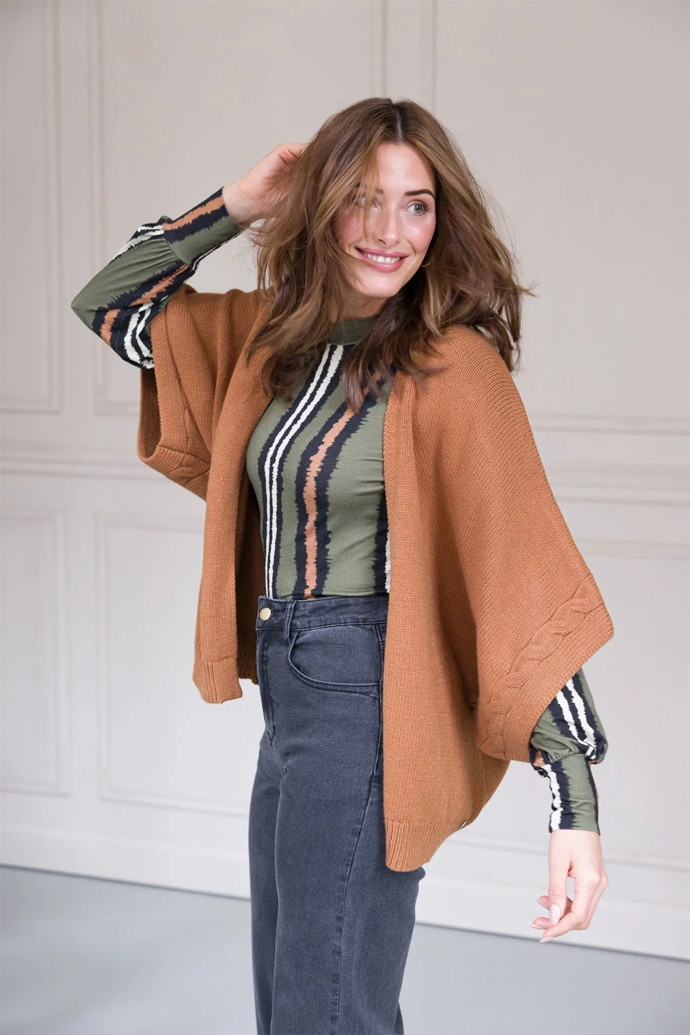 Ivy Beau oversized vest camel