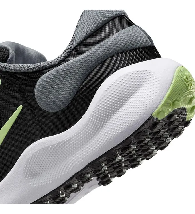 Nike JR Big Kids Revolution 7 Sneakers