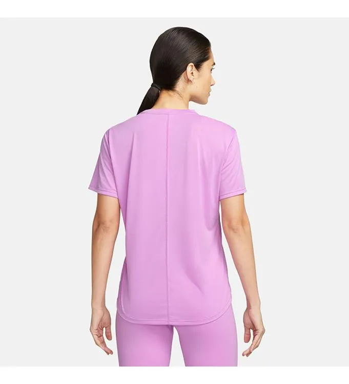 NIKE WOMEN DRIFIT ONE STANDARD TSHIRT