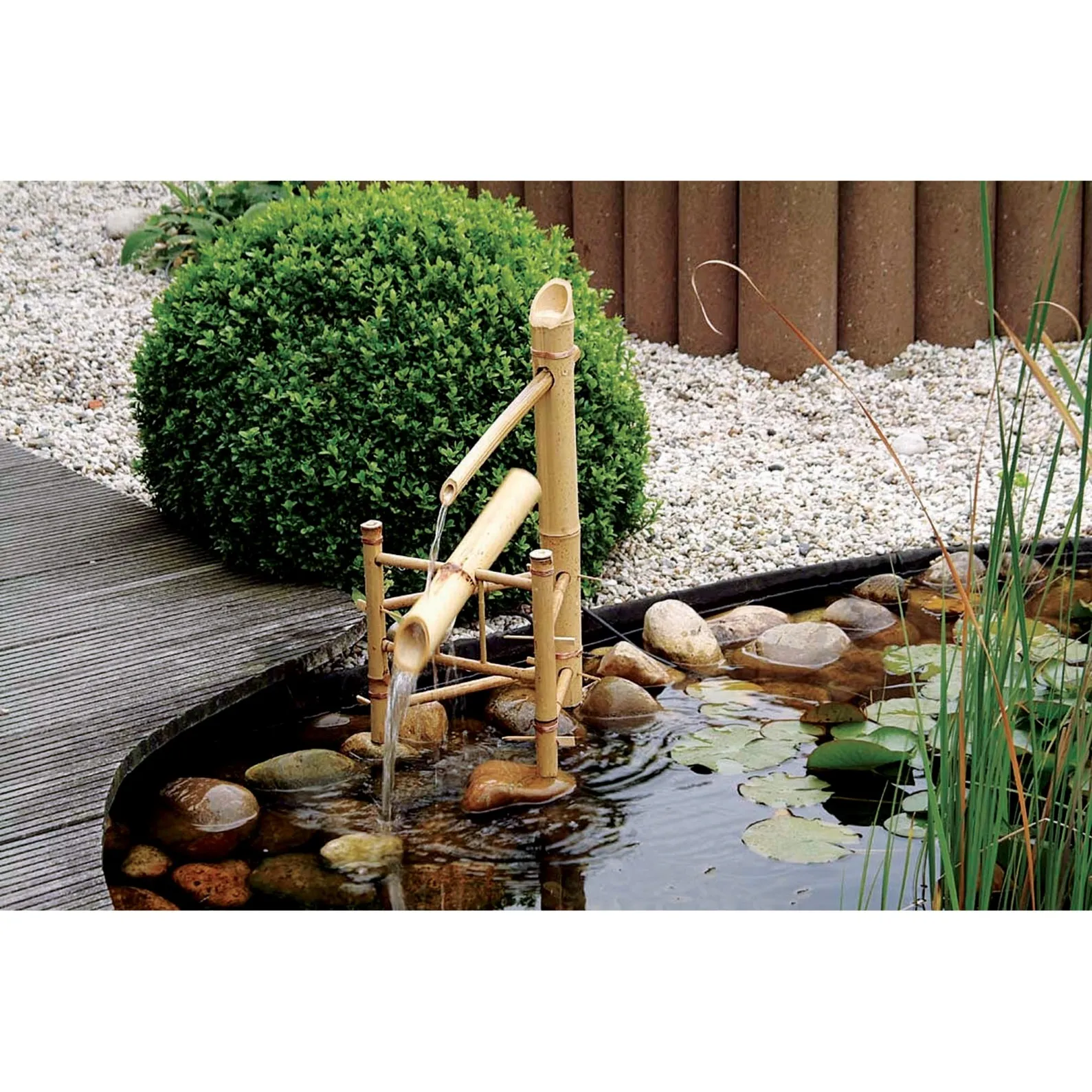 UBBINK ACQUAARTE  BAMBOE WATERTUIMELAAR WATERORNAMENT (BRUIN)